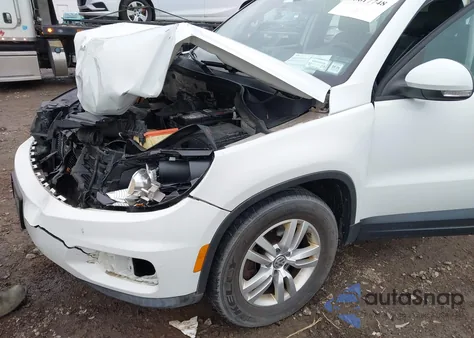 2016 Volkswagen Tiguan S z USA, uszkodzony, nr VIN WVGBV7AX1GW525909